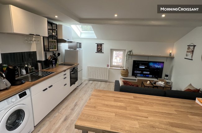 T3 250m from the station