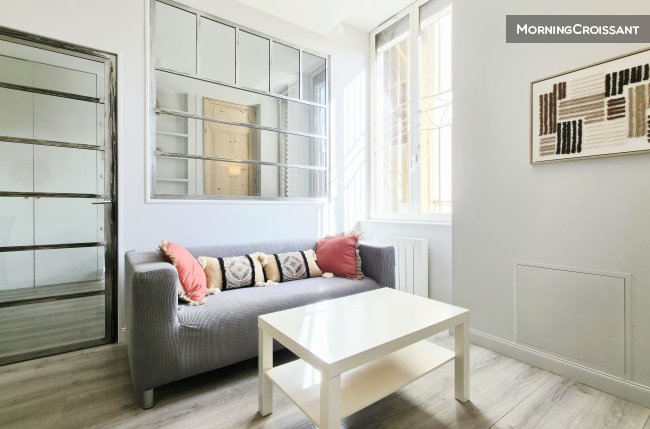 T2 Metro D pocket, top floor