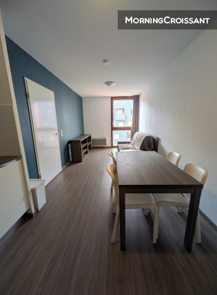 Beautiful 1BR apt - 10 min downtown