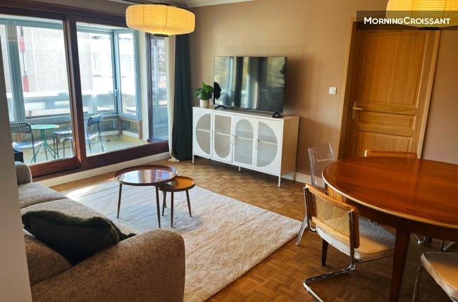 Large renovated T4 - 3 bedrooms