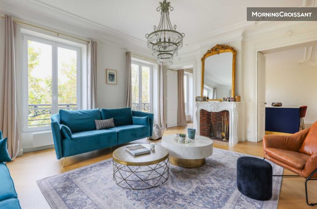 Luxurious apartment -4BR/10P-Ternes