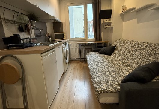 Charming refurbished studio