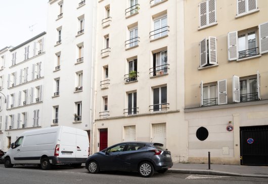 Bright studio in Paris