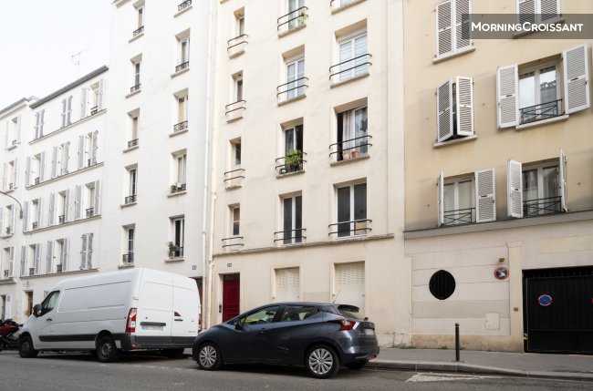 Bright studio in Paris