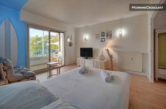 Renovated studio - A/C - Sea view