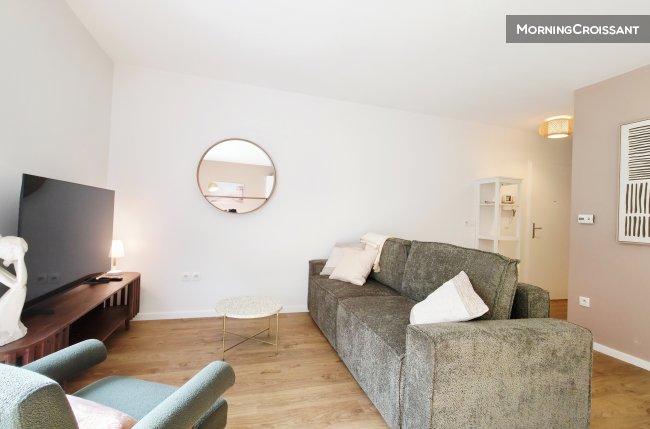 T3 Nord de Lyon - Garden and garage