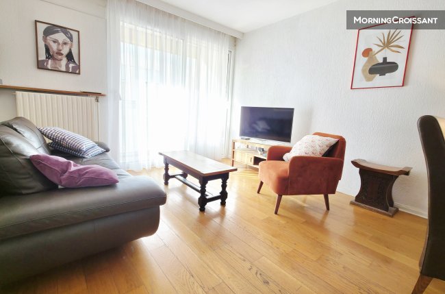 Furnished T4 Parking and Balcony