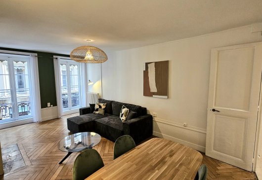 Apt 2 Bedrooms Bellecour