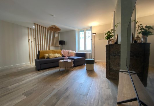 Modern 2 bedroom house with garden