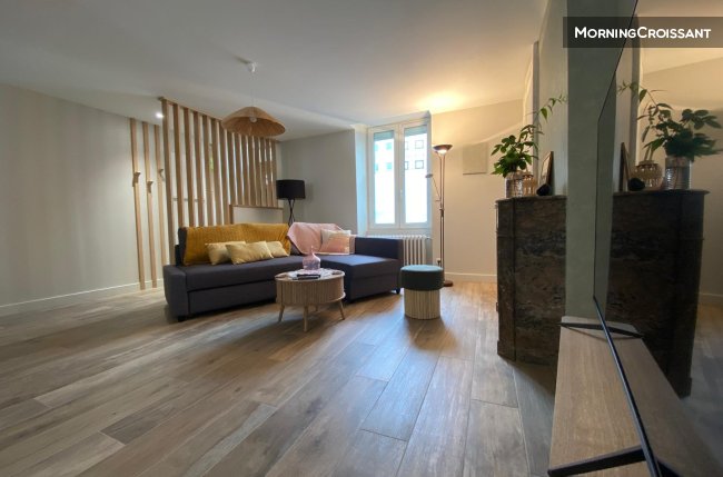 Modern 2 bedroom house with garden