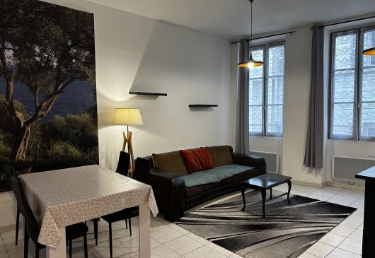 Furnished T2 mobile lease