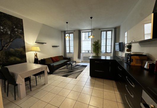 Furnished T2 mobile lease