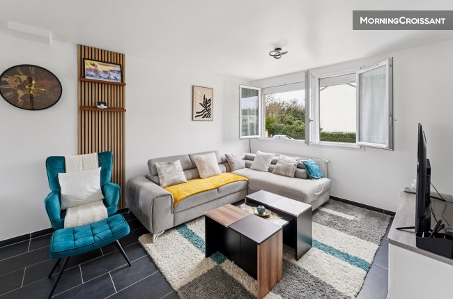 Chic house with a master suite