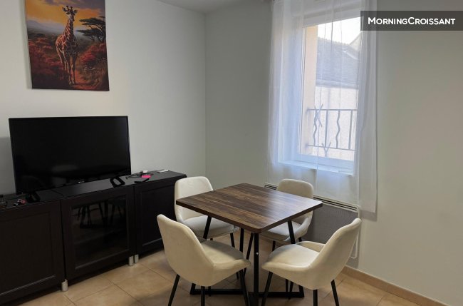 Furnished apartment near ESSEC & CY