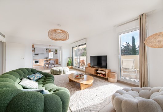 Spacious flat in Aix