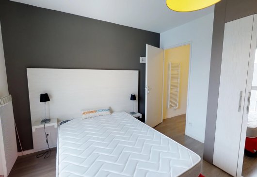 Large studio in residence