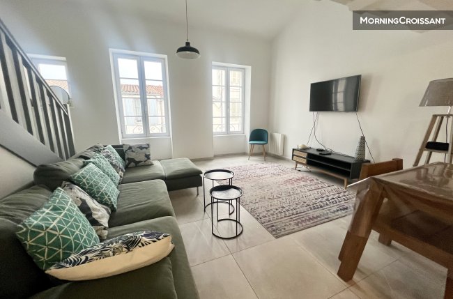 Large flat in the town centre