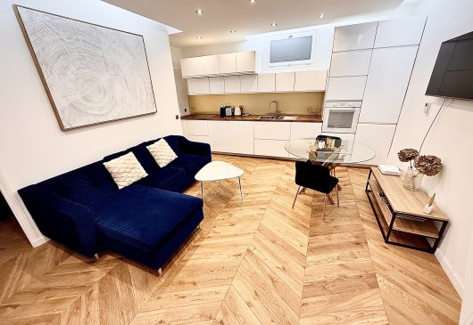 The Etienne Marcel suite