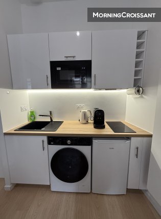 French flat for sale downtown