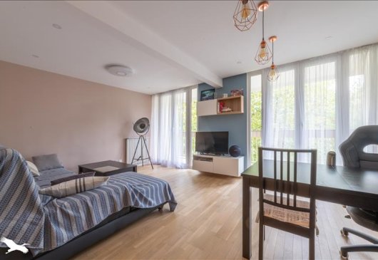 Furnished apt Tram A Gravières