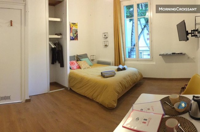 Lovely flat close to the station