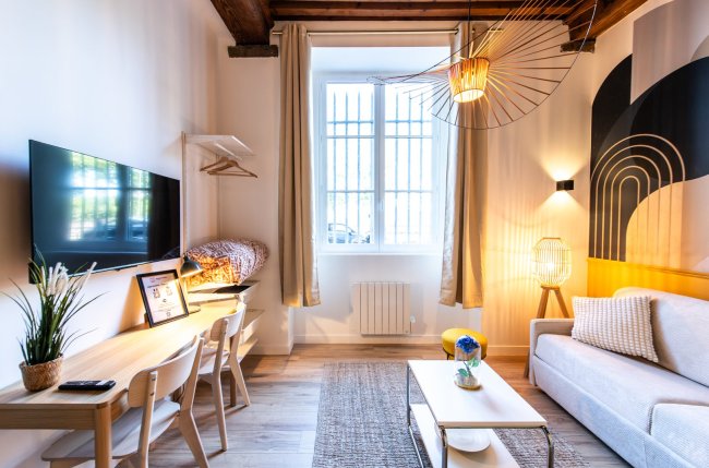 Lassagne 1 - Hotel de Ville studio