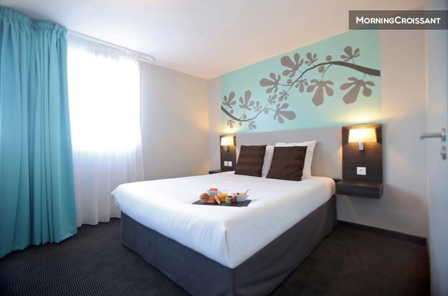 Beautiful studio with hotel service