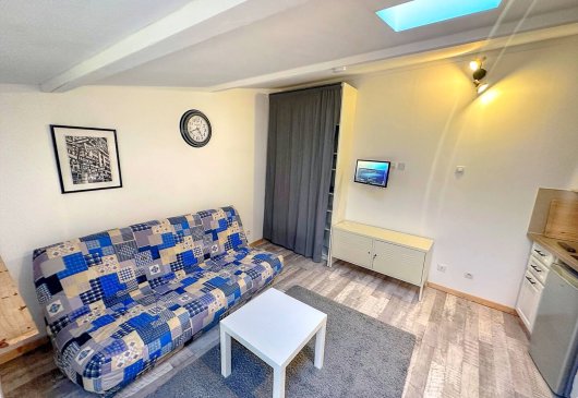 Furnished studio ideal for students