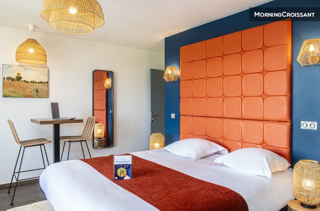 Superior furnished room