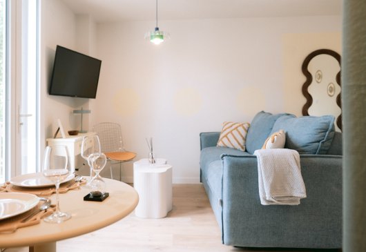 The Georges 153 archives