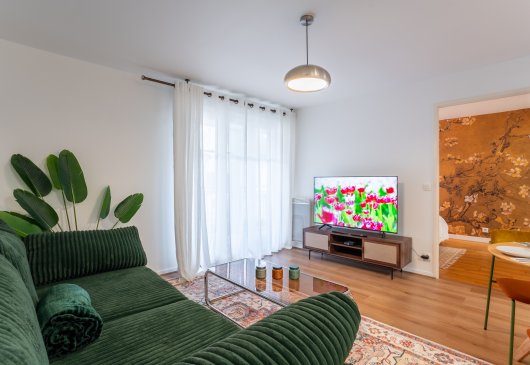 Charming light-filled F2 in Vauréal