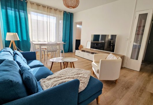 4 bedrooms - balcony - car park