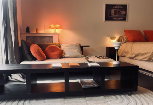 Large studio w. balcony & kids room