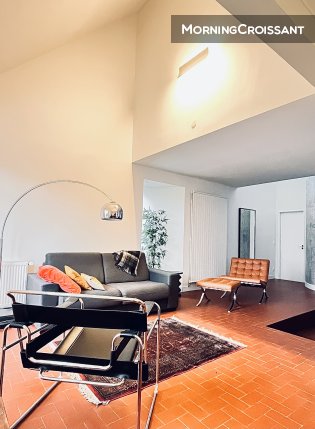 Furnished architect-designed house