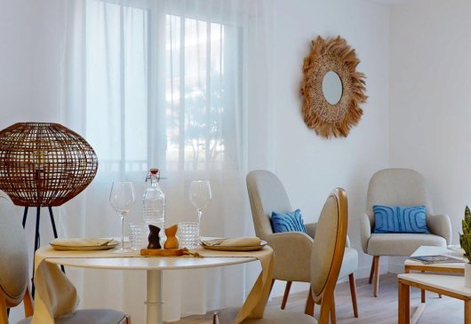 Superb 2-room apartment near center