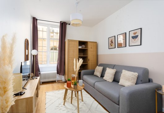 Furnished studio - Paris 9eme