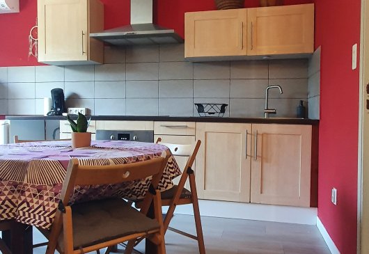 Fully furnished 3-bed apartment