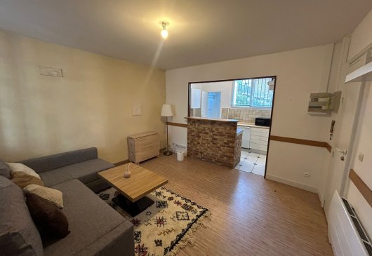 Furnished flat in Vanves