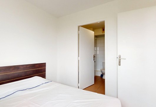 Furnished T2 in residence