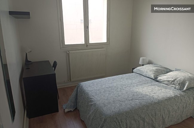 shared room 100% girls
