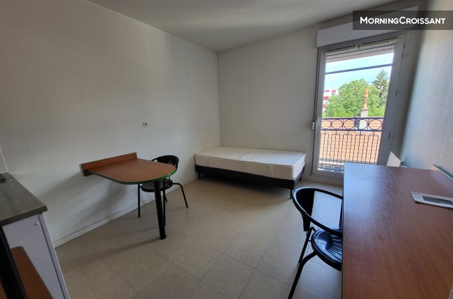 Quiet studio St Etienne