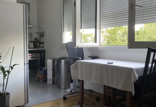 Furnished room in a private home