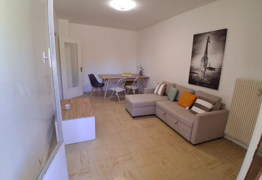 Bright, furnished 4-room flat