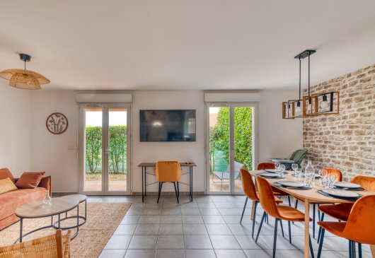 House with a garden, 10mi from Lyon