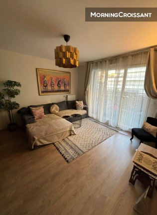 Great flat, 10min from La Défense