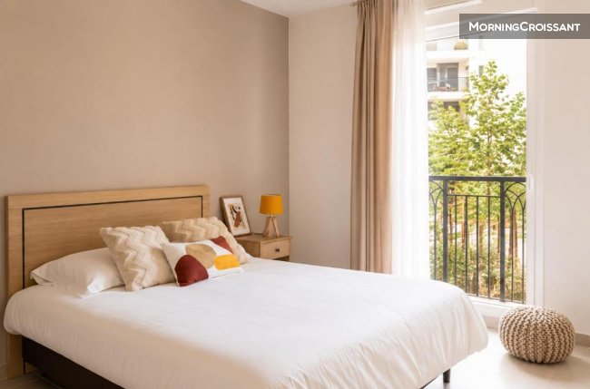 Flat in a residential block
