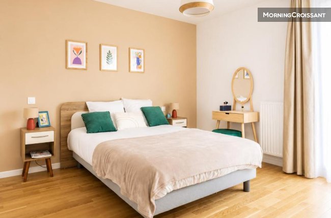 Flat in a residential block