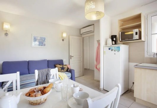 Furnished flat – sleeps 4
