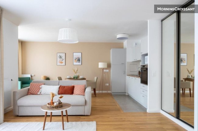 Flat with an alcove