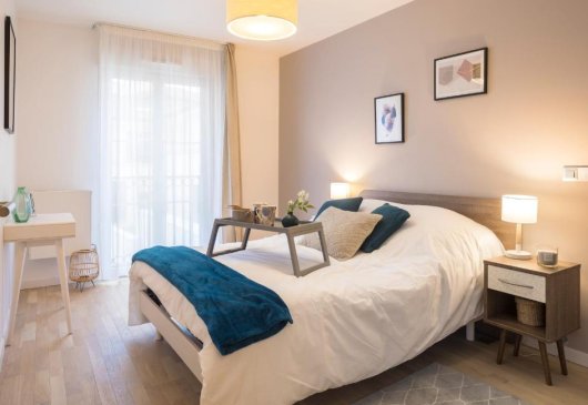 Flat in a residential block